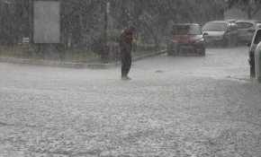 Bodrum'da sağanak hayatı olumsuz etkiledi
