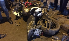 Kapkaççıların kaçarken yaptığı kaza kameralara yansıdı