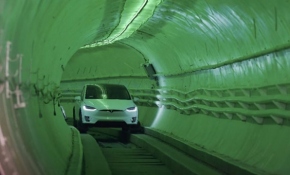 Elon Musk, yüksek hızlı araç tünelini tanıttı