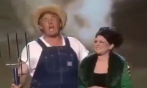 Trump tarım yasasını imzalayacağını dans videosu ile duyurdu