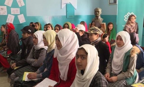 Zor bir hayat, belirsiz bir gelecek: Afganistan'da çocuk olmak