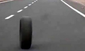 Kayseri'de yoldaki tekerlek görenleri şaşırttı