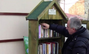 Enez'deki sokak kitaplıkları 7 gün 24 saat açık