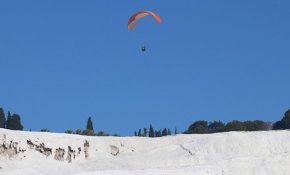 Adrenalin tutkunu turistlerin yeni adresi: Pamukkale