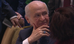 Bahçeli’ye doğum gününde özel tasarım yüzük hediye edildi