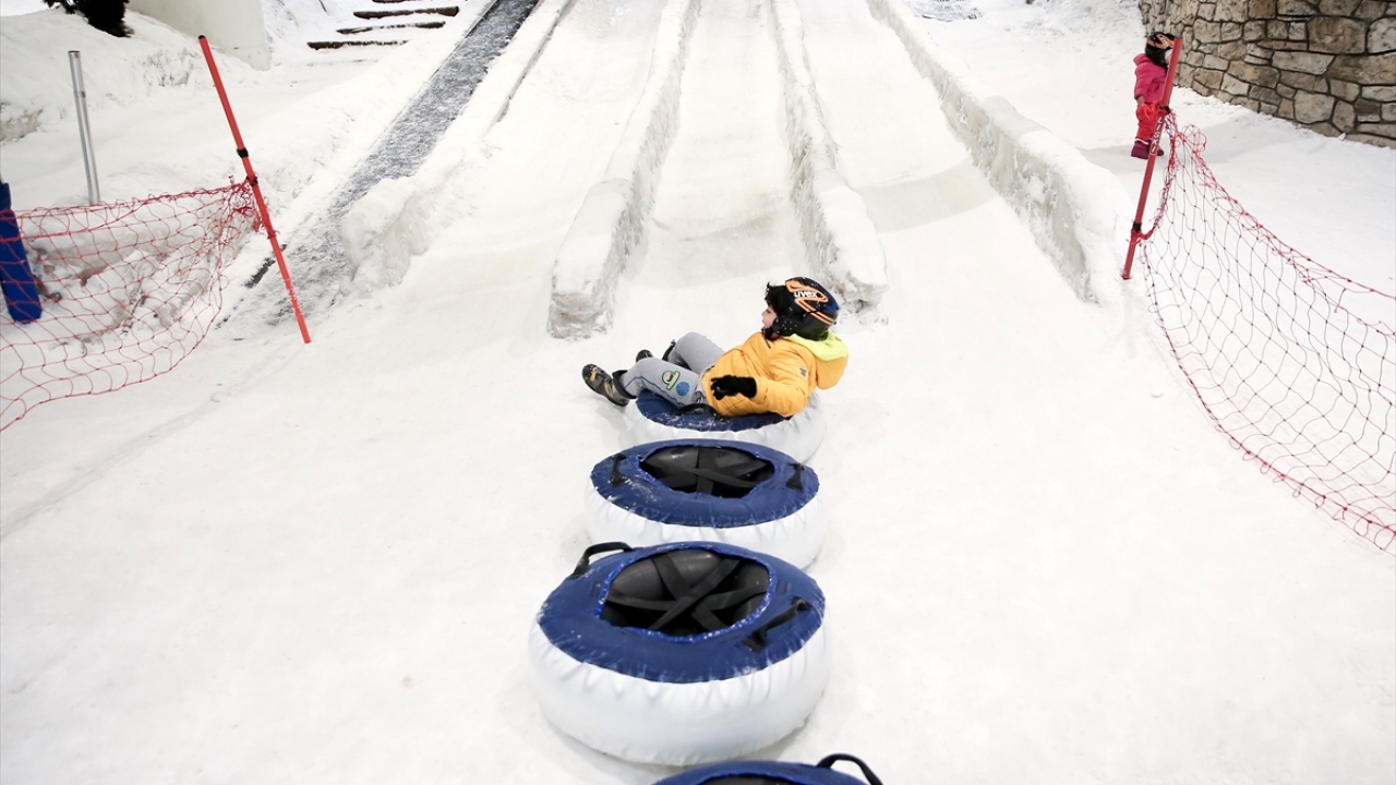 Öğrenciler, 2018-2019 eğitim-öğretim yılının ilk yarısını tamamlamanın verdiği huzurla tatili hem verimli hem de eğlenceli bir şekilde değerlendirmenin arayışı içine girecek.