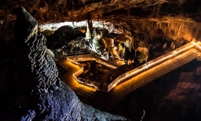 Uzun yürüyüş yoluyla Oylat Mağarası